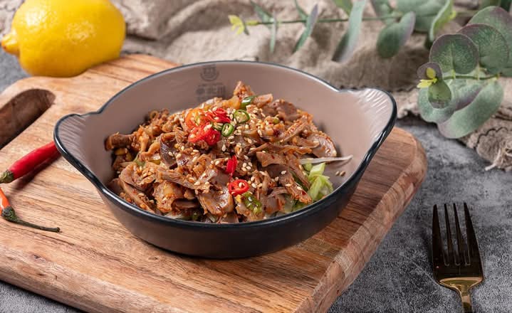 C4. Marinated Chicken Gizzard C4. 凉拌鸡肾🌶️
